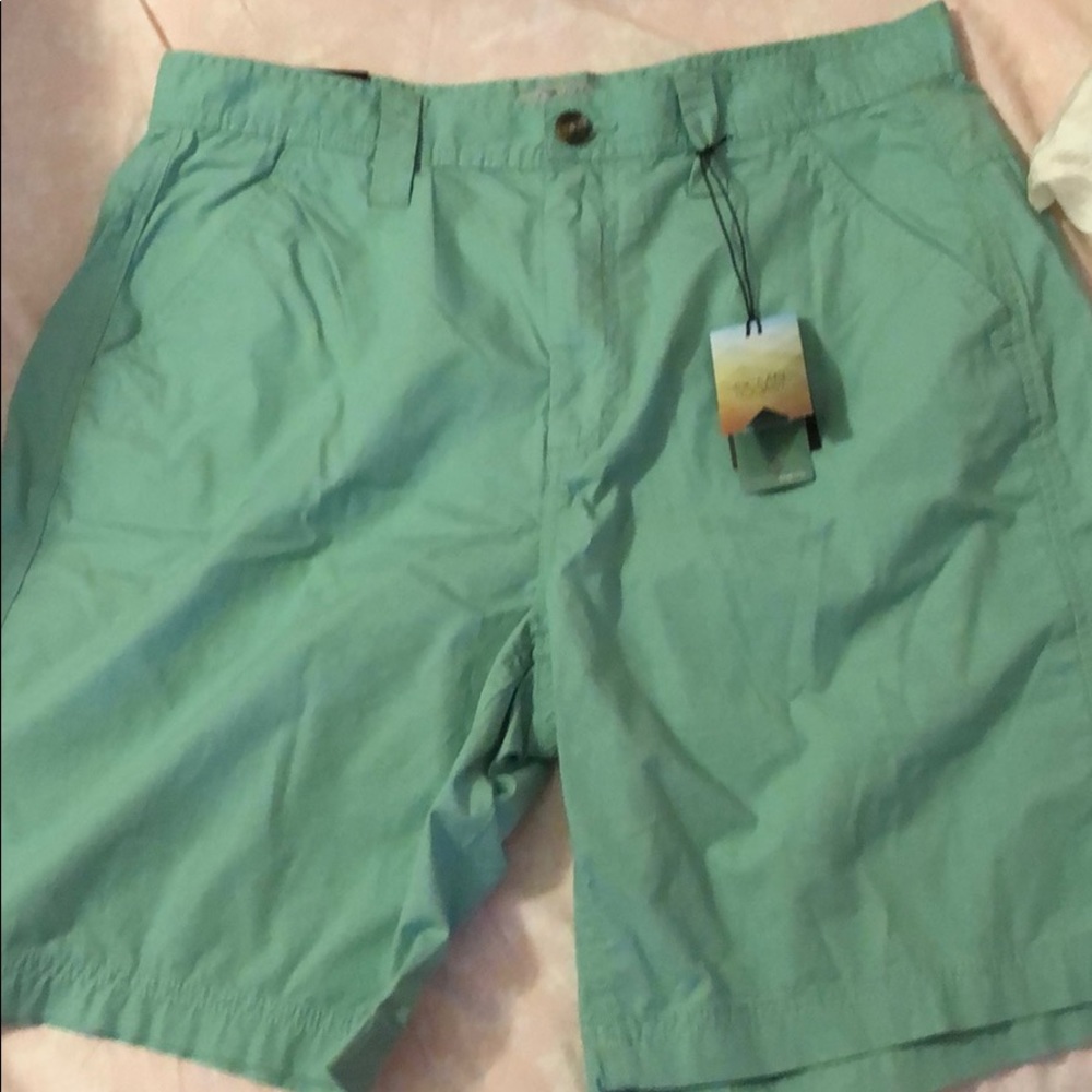 Men’s coast to coast shorts jade colored 9 inch